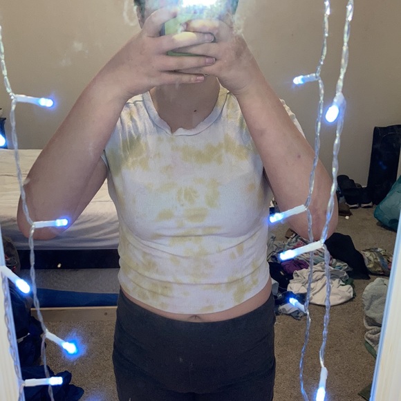 Yellow and white ty die shirt - Picture 2 of 4